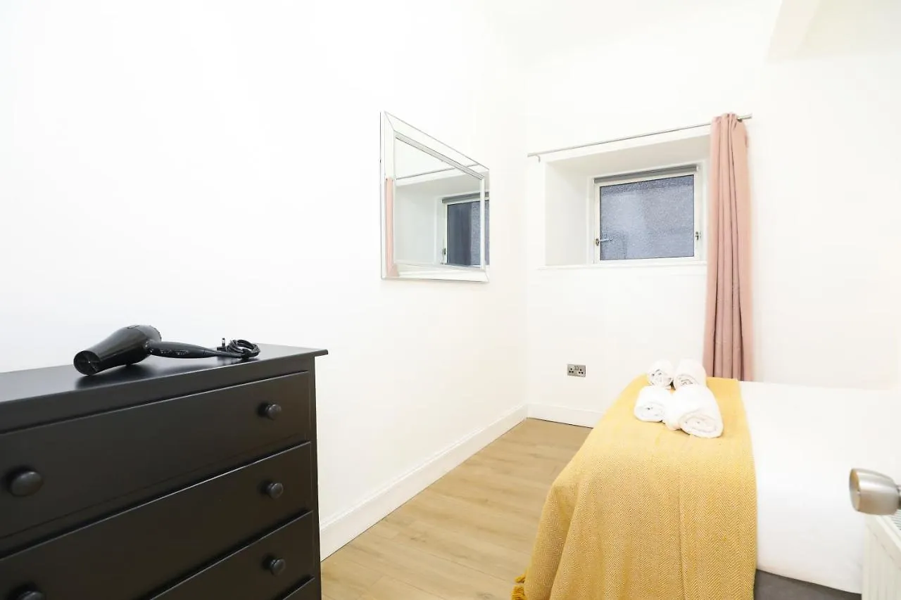 Gorgeous Rooms In Excellent Location - Edinburgh - Five Star Amenities United Kingdom
