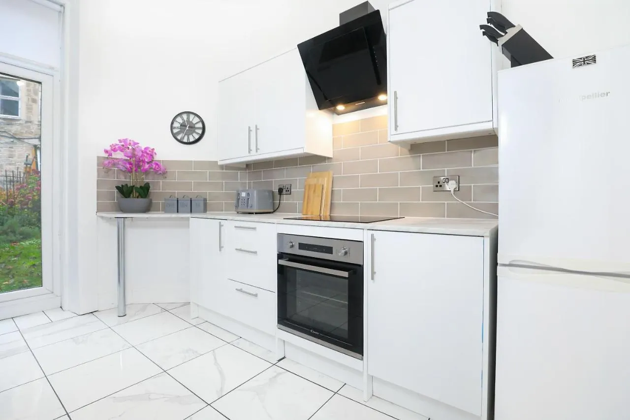 Gorgeous Rooms In Excellent Location - Edinburgh - Five Star Amenities Guest house