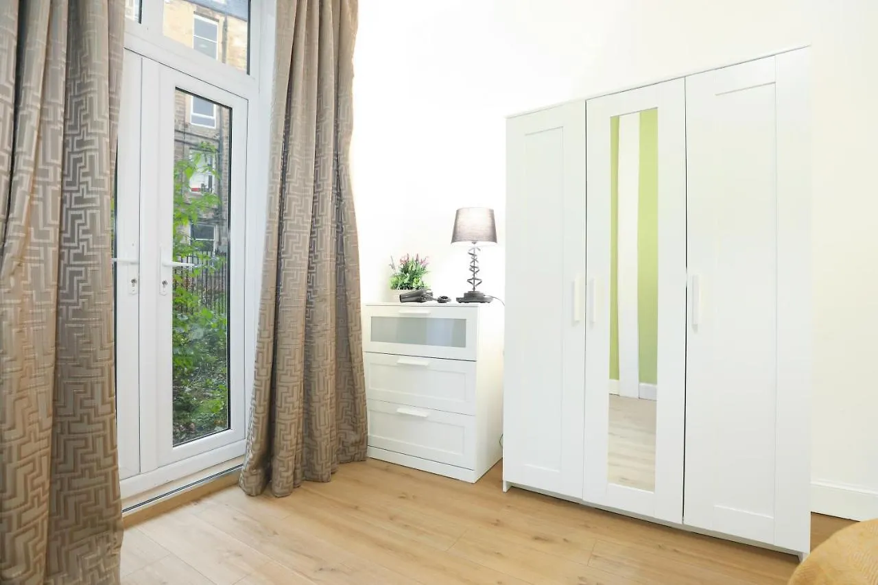 Gorgeous Rooms In Excellent Location - Edinburgh - Five Star Amenities Guest house