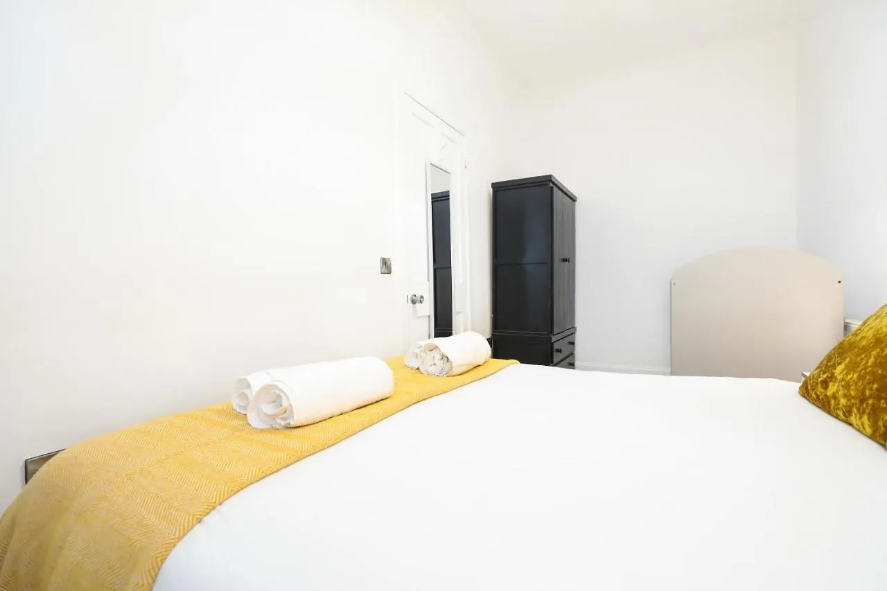 Gorgeous Rooms In Excellent Location - Edinburgh - Five Star Amenities