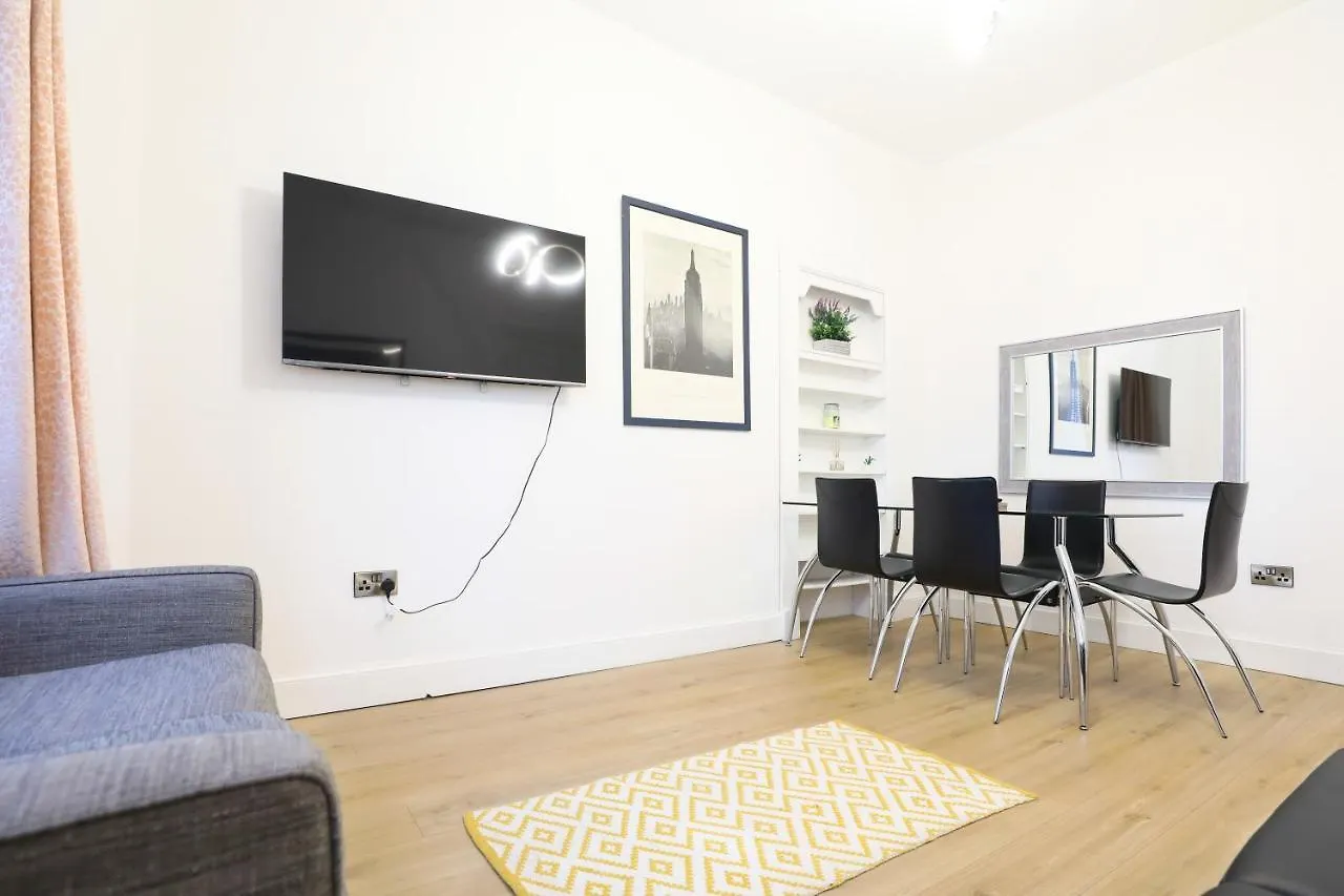 Gorgeous Rooms In Excellent Location - Edinburgh - Five Star Amenities 0*,  United Kingdom