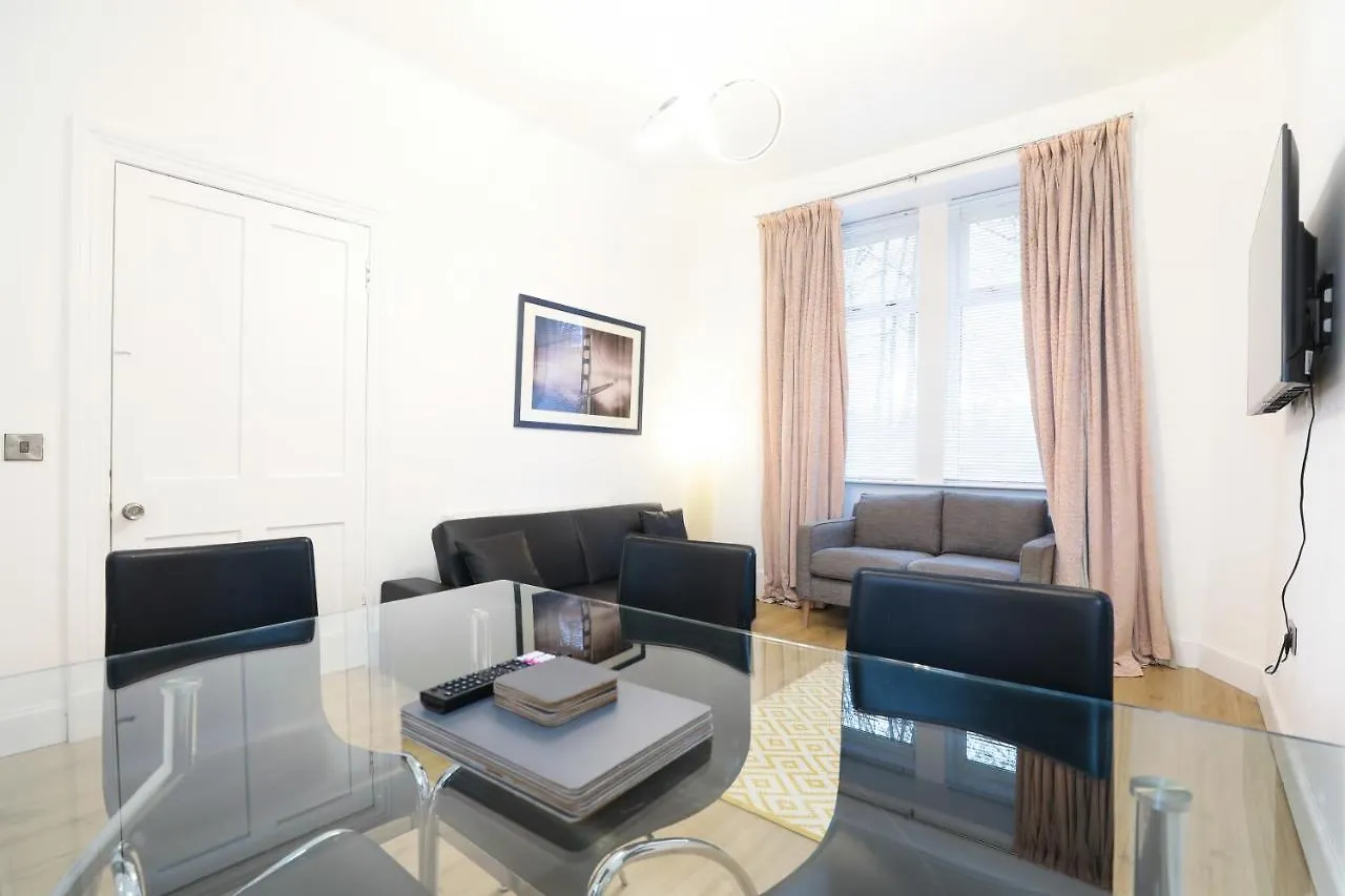 Guest house Gorgeous Rooms In Excellent Location - Edinburgh - Five Star Amenities