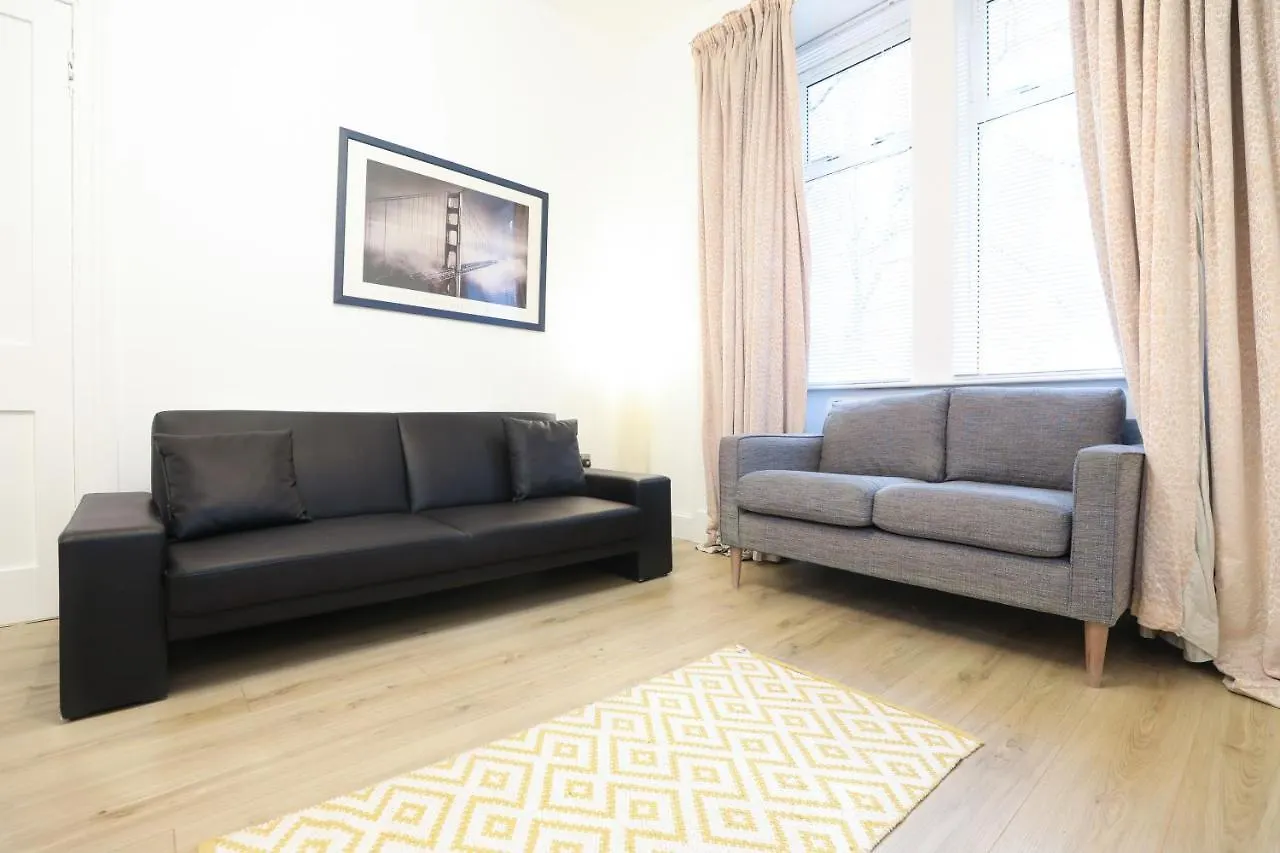 Guest house Gorgeous Rooms In Excellent Location - Edinburgh - Five Star Amenities
